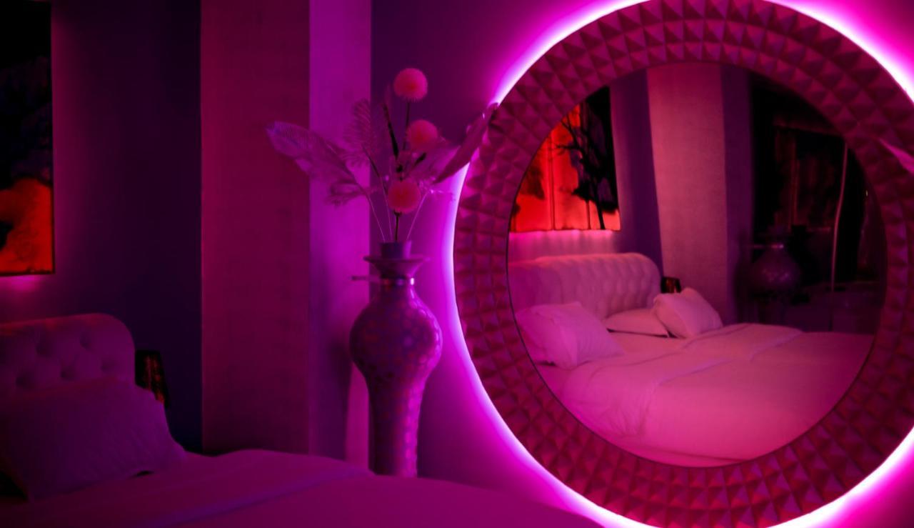 Hotel Rosa Blu ティラナ エクステリア 写真