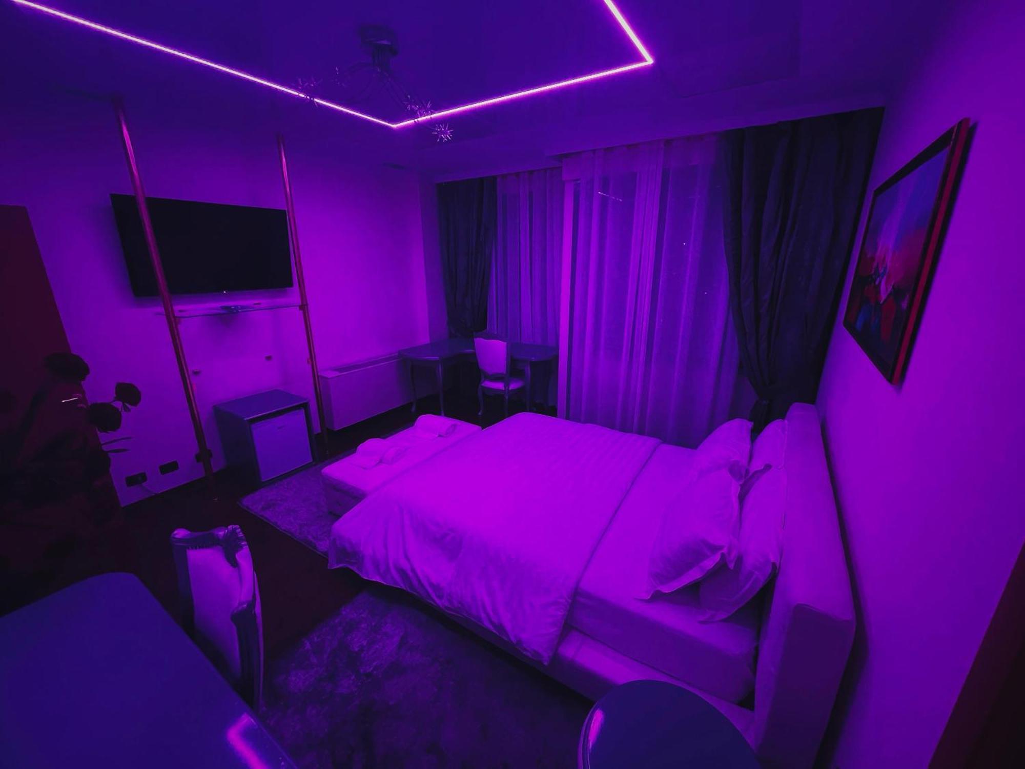 Hotel Rosa Blu ティラナ エクステリア 写真